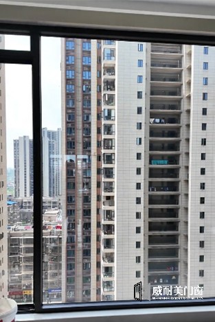【视频】湖南长沙阳台窗落地案例实拍，封窗找源头工厂!
